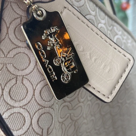 COACH MADISON OPT ART Signature 27906 2way hand or shoulder bag - Gently used - Picture 10 of 14